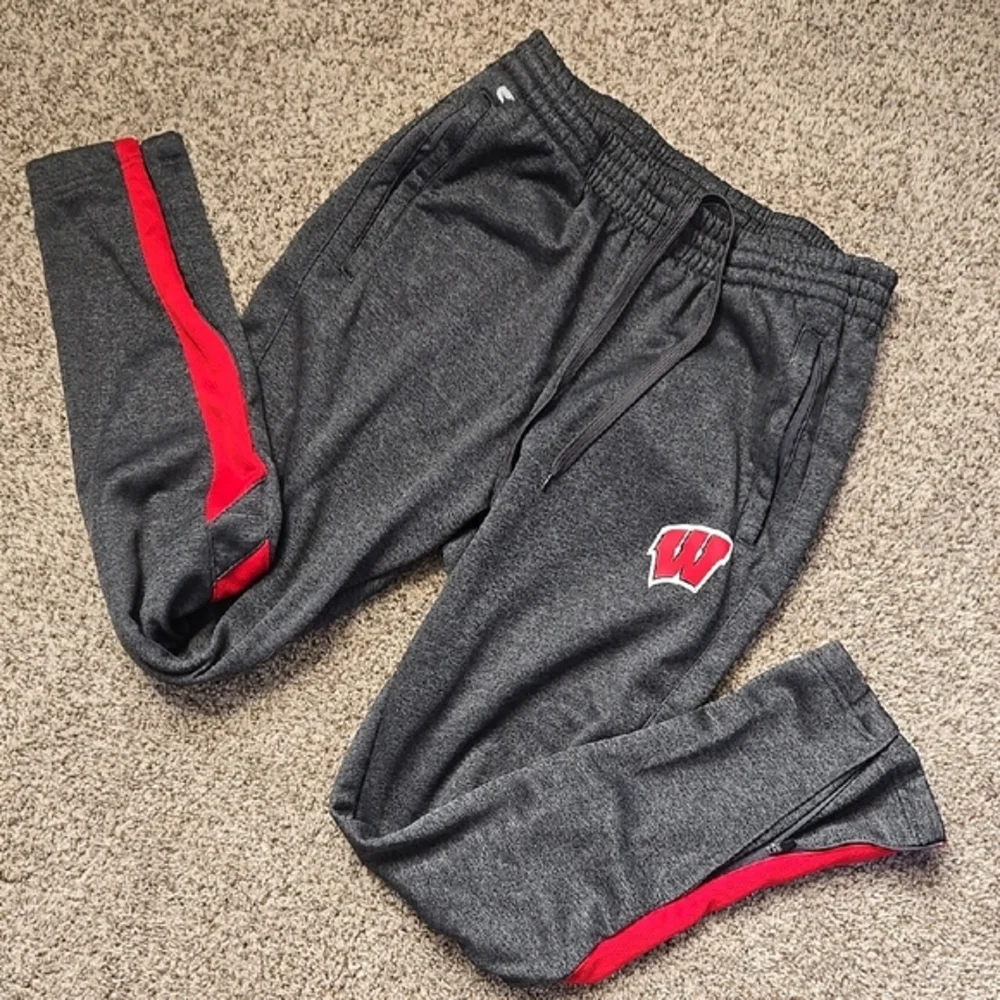 Colosseum Gray and Red Joggers UW-Madison Badgers - Picture 1 of 3